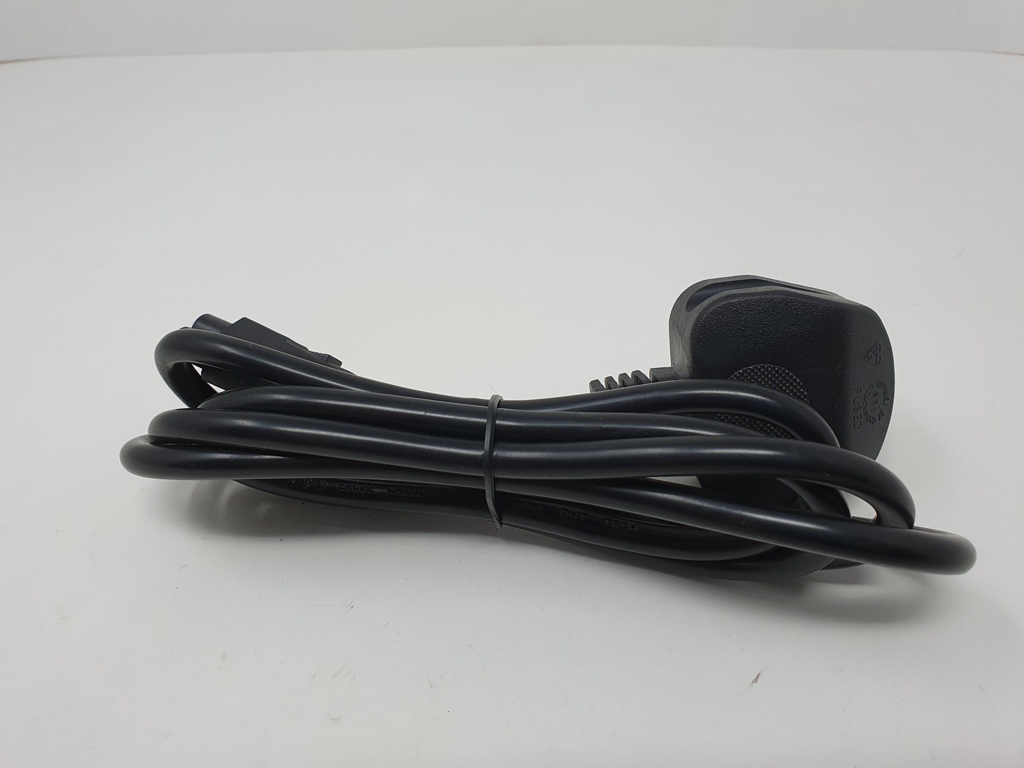 3 Pin Mains Power Cable Clover Leaf Lead 1.8m UK Plug for Laptop TV